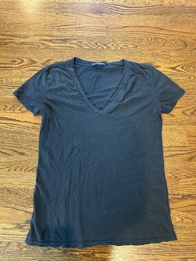 BRANDY MELVILLE Women's V-Neck Short Sleeve Tee - Black